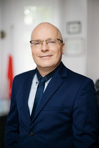prof. dr hab. Michał Żmijewski prof. dr hab. Michał Żmijewski