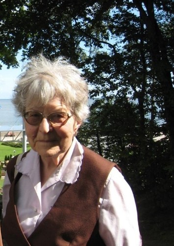Dr Irena Jarnuszkiewicz