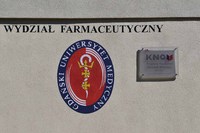 Wydział Farmaceutyczny jest jednym z Krajowych Naukowych Ośrodków Wiodących