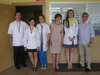 Studenci_z_SKN_przy_I_Katedrz_i_Klinice_Kardiologii_GUMed_wraz_z_opiekunem_dr_hab_Marcinem_Fijalkowskiem_oraz_dr_Janina_Witzling.JPG