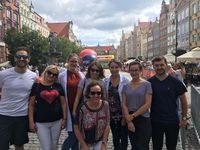 Od lewej lek. Damian Kaufman, lek. Anna Kaleta, lek. Izabela Nabiałek-Trojanowska, lek. Zuzanna Lewicka-Potocka, dr hab. Alicja Dąbrowska-Kugacka, studentka Maja Borzeszkowska, mgr Ewa Staniszewska, dr Radosław Nowak 