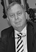 dr n. med.  Jacek Szostakowski
