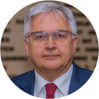 dr hab. Tomasz Smiatacz
