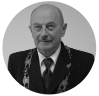 prof._Zbigniew_Gruca.png