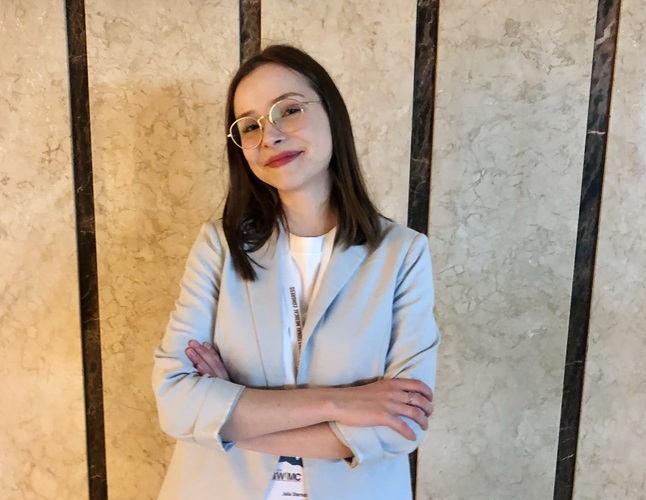 Julia_Sternicka.jpg Julia_Sternicka.jpg