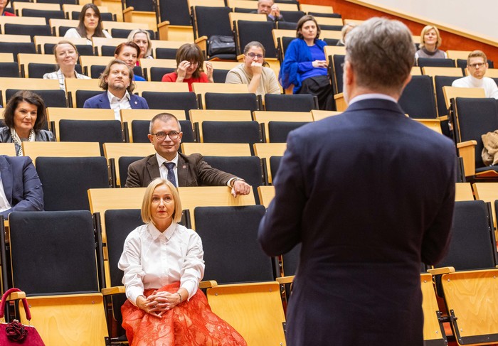 P._Sudara_-_Retoryka_jako_sztuka_dialogu_-_wykład_Michała_Rusinka_-_006.jpg