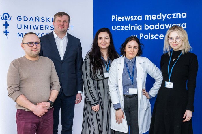 od lewej: dr inż. Mateusz Woźniak, prof. Michał Kaliszan, mgr Gracjana Stachewicz, dr Marta Krzyżanowska, lek. Aleksandra Chamier-Gliszczyńska