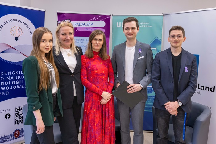 od lewej: Katarzyna Meller, prof. Maria Mazurkiewicz-Bełdzińska, dr Marta Zawadzka, Dawid Zakrzewski, Karol Chojnowski