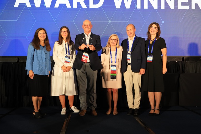 od lewej: prof. Heather Wakelee – przewodnicząca IASLC, dr inż. Joanna Bidzińska, prof. Witold Rzyman, dr Karen Kelly – CEO IASLC, prof. Rafał Dziadziuszko, dr Katarzyna Dziadziuszko