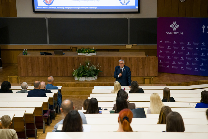 dr hab. Tomasz Smiatacz