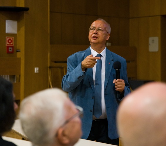 prof. Roman Nowicki